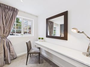 Bedroom- click for photo gallery